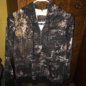 Maurice’s sweatshirt brownish camouflage  .